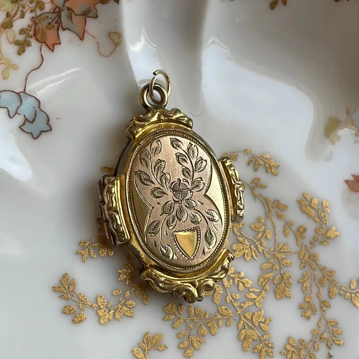 Vintage Paris Jewelry PreStyled Sets Ornate Locket Gold Filled Vintage