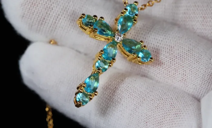 Necklaces My Store Blue Diamond Cross Pendant Green Diamond Cross Pendant