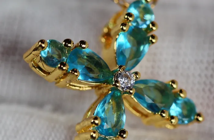 Necklaces My Store Blue Diamond Cross Pendant Green Diamond Cross Pendant